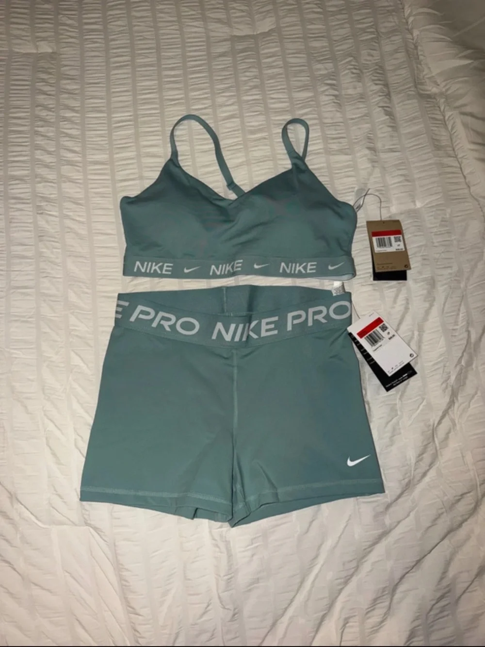 Nike Teal Sports Bra and Pro Shorts Set